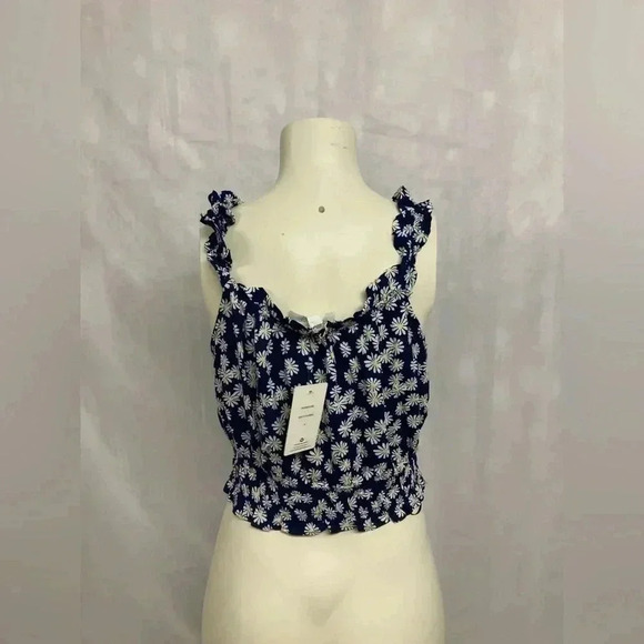 Pink rose‎ crop top - Picture 2 of 4